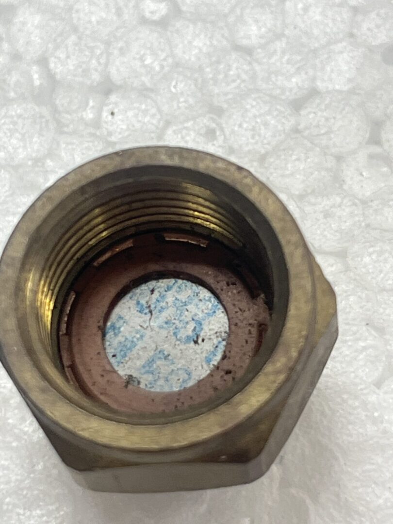 Fike 650 PSI threaded Burst disc 1/4 NPT used, SRX series. Diaphragm is intact and never activated.